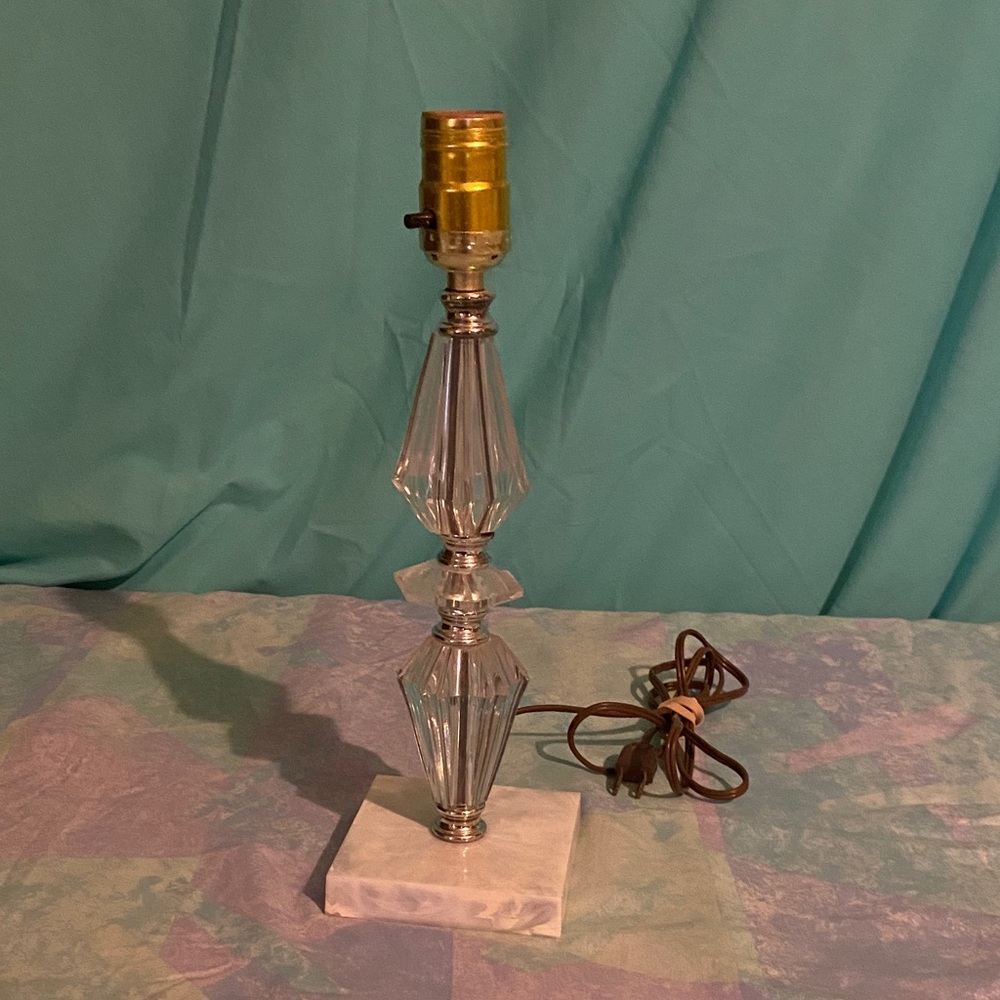VINTAGE clear LUCITE & MARBLE BASE BOUDOIR TABLE LAMP MCM MID CENTURY MODERN